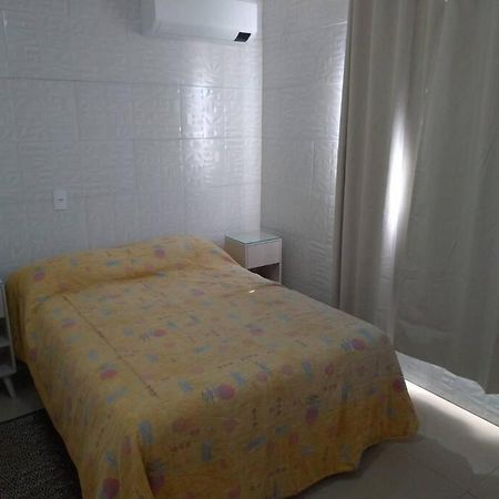 Willa Casa Agradavel Em Camboriu Com Estacionamento No Patio Zewnętrze zdjęcie