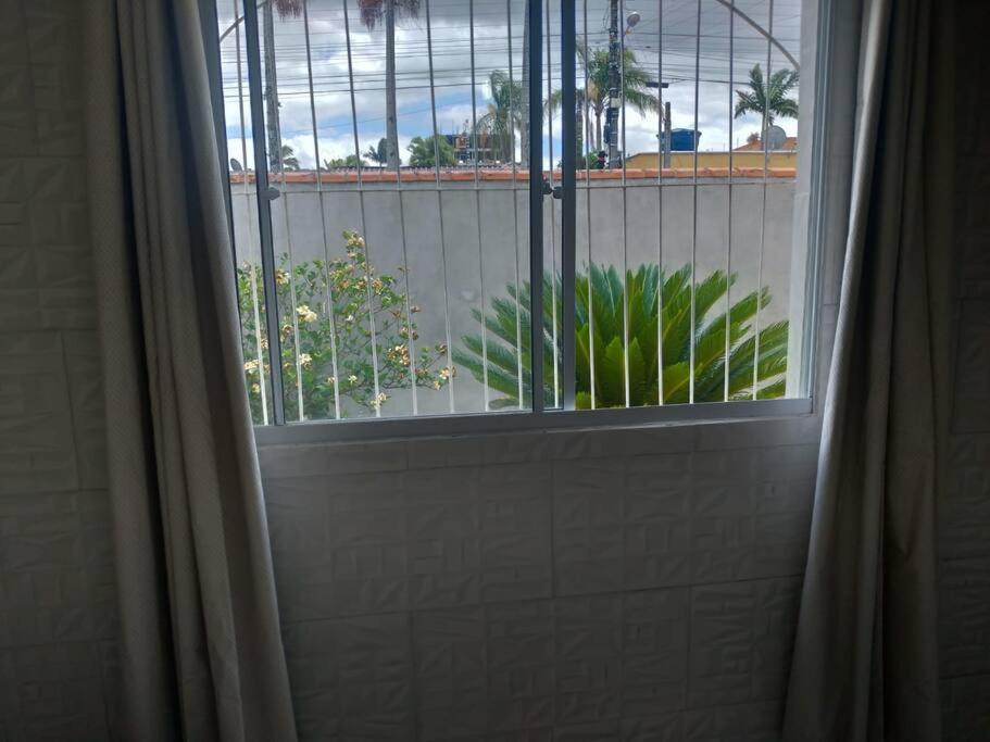 Willa Casa Agradavel Em Camboriu Com Estacionamento No Patio Zewnętrze zdjęcie